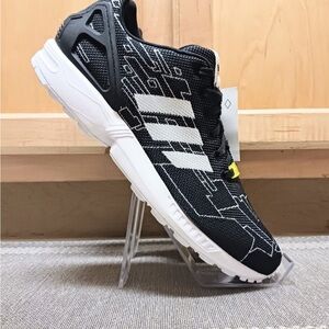 Adidas Men's Black and White Graphic Sneakers